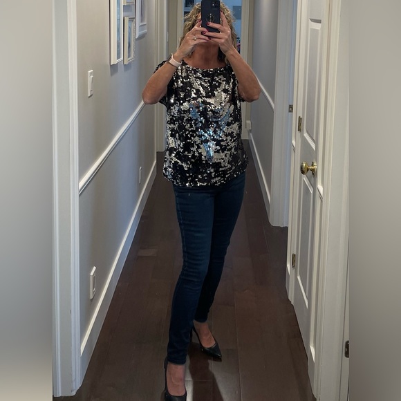 BB Dakota Conor Sequin Top M 🖤🤍 - Picture 6 of 13